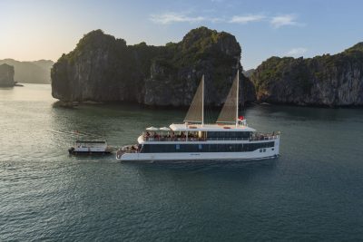 Du thuyền Jade Sails