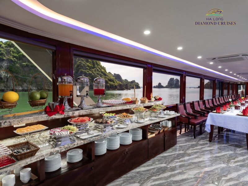 Du thuyền bữa tối Hạ Long Diamond Cruise